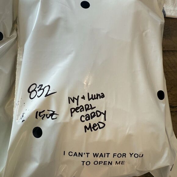 Luna Ivy Cream Diamond Pattern Pearls Buttons Cardigan Sweater Women NWT medium - Picture 8 of 8